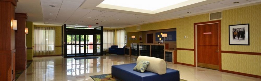 Express Boston By Ihg 3*